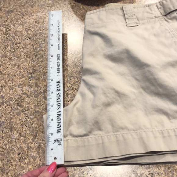 New York & Company Khaki Tan Shorts Women’s 8 - Picture 13 of 15